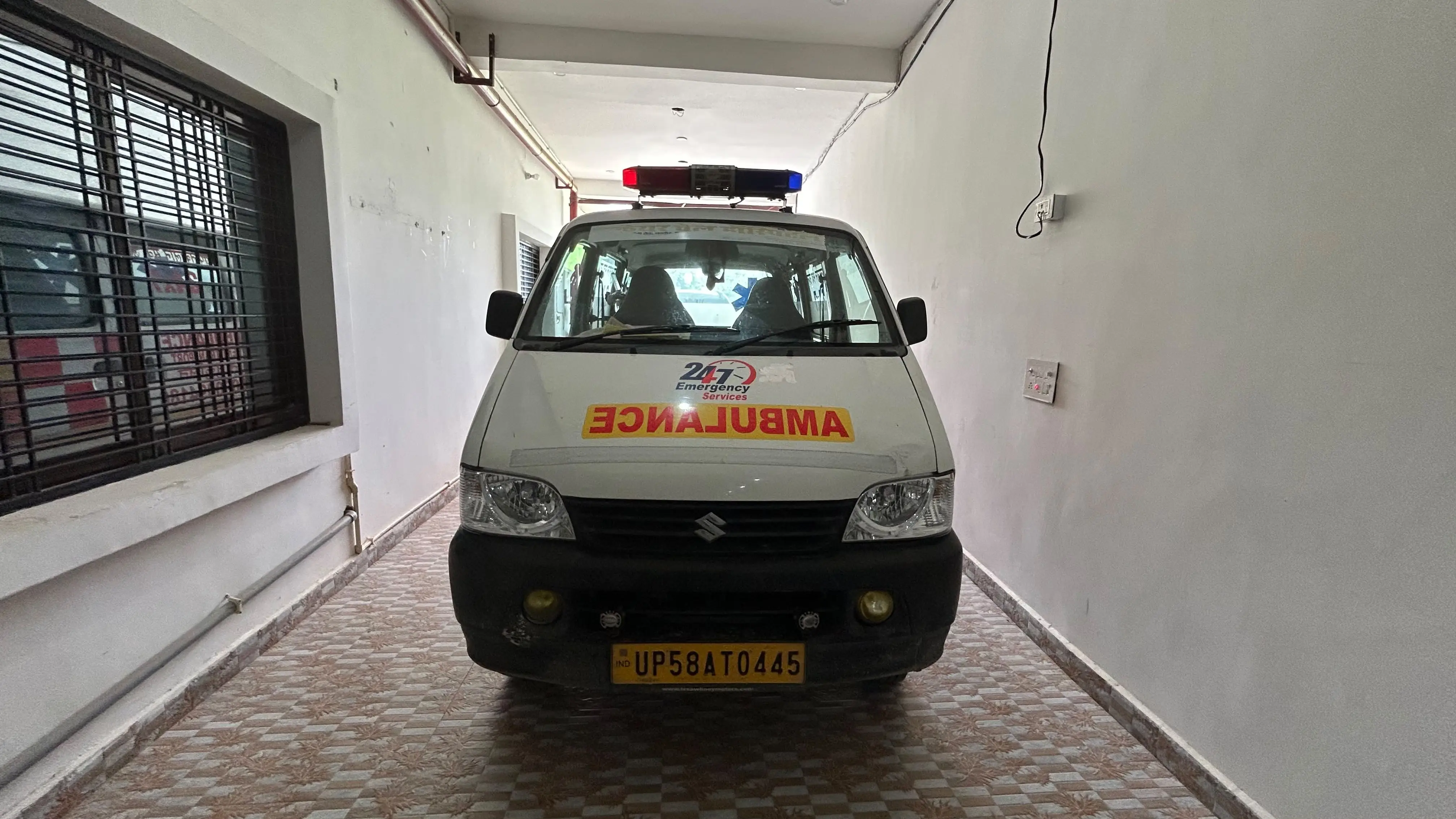 24/7 Emergency Ambulance Service